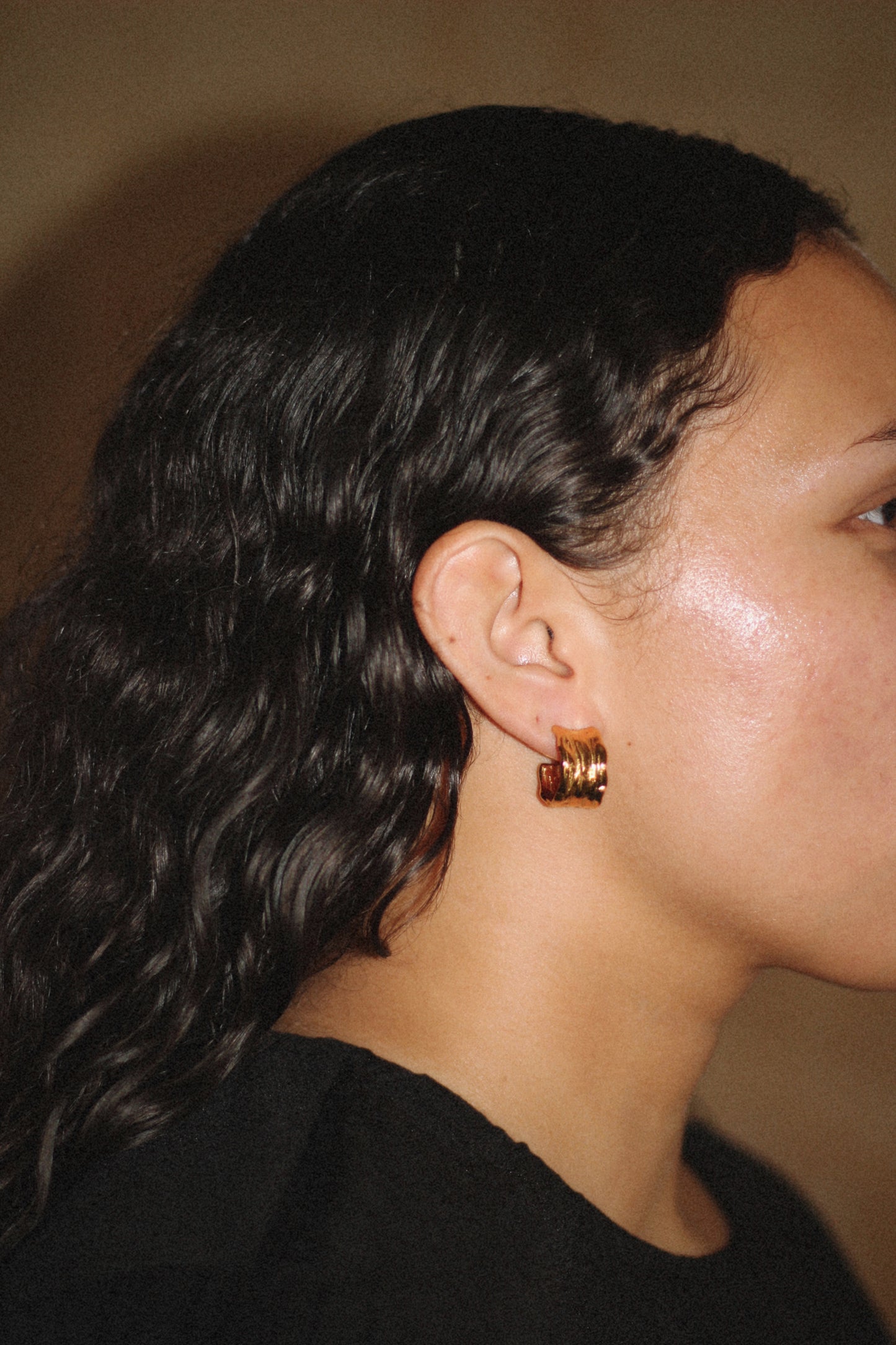 Husk earring, 18k Gold-plated