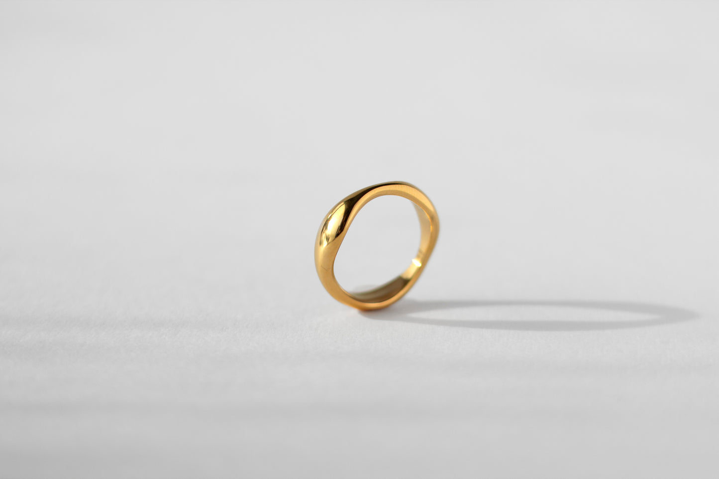 Pebble ring,  18k Gold-plated