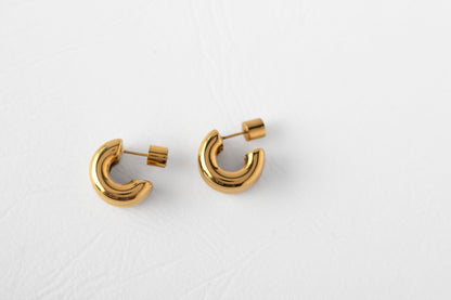 Curl earring, 18k Gold-plated