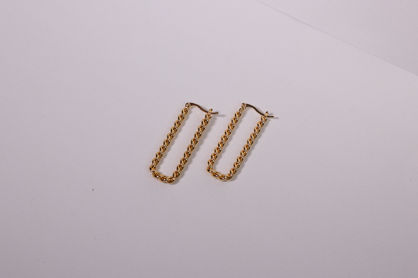 Twine earring, 18k Gold-plated